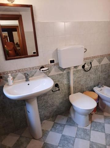 B B Casa Vacanze Il Pino Di Pino Lascari Extérieur photo